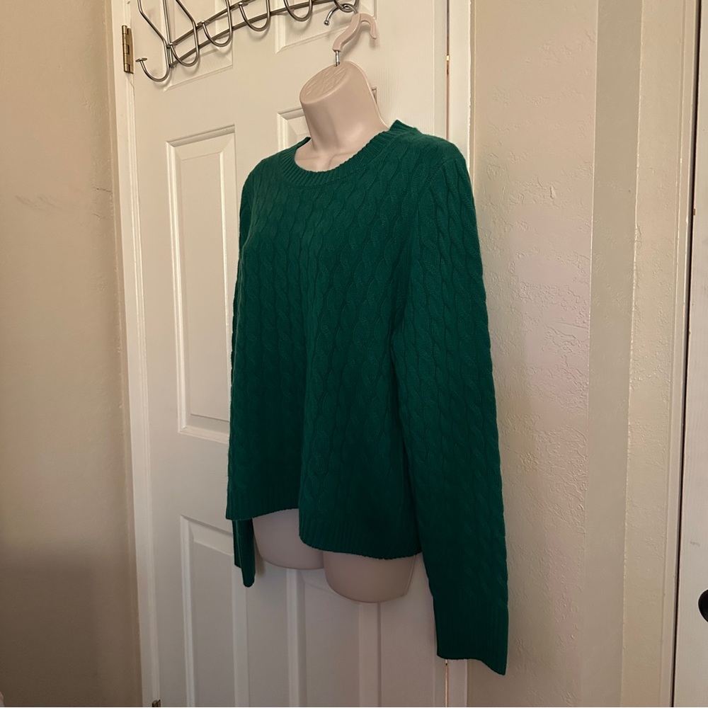 NWOT$218 J. Crew 💯 Cashmere cable-knit crewneck sweater L, XL In Jungle Green - Picture 3 of 7